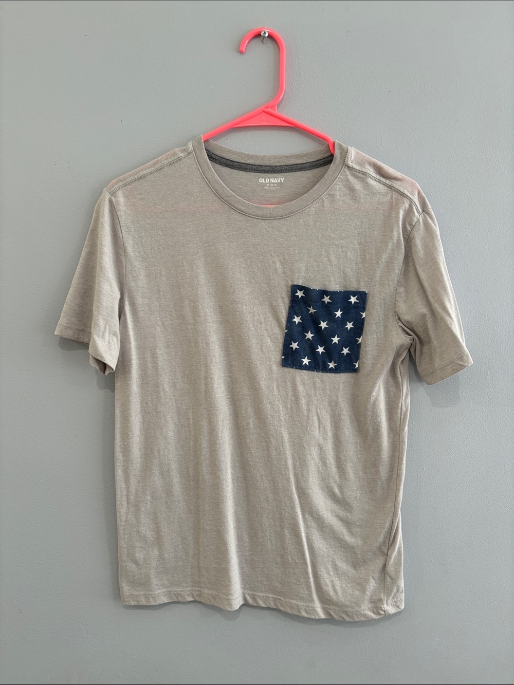 Old Navy Kids Taupe Short-Sleeve Tee with Navy Star Pocket